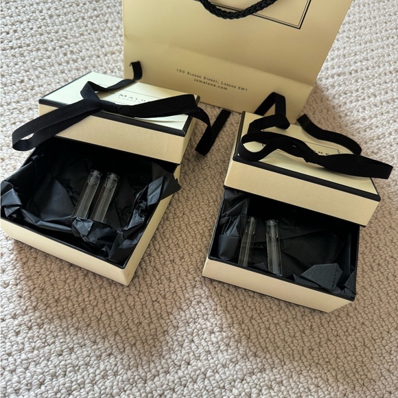 Jo Malone English Pear & Freesia and Peony & Blush Suede - Picture 4 of 4